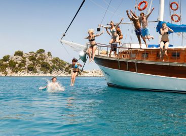 Go Sailing Tours and Experience the Fun!
