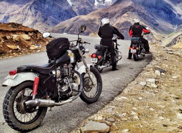 Important Factors to consider while planning Leh Ladakh Bike Tour