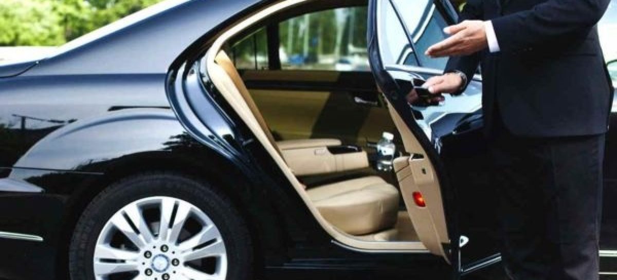 Notable Reasons to Hire Airport Car Service