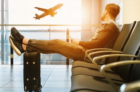 TRAVEL IN BUDGET: HOW TO AVOID SPENDING MONEY IN AIRPORTS