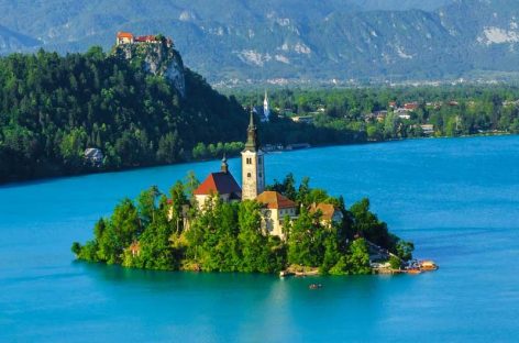 Church in Bled, a place to admire
